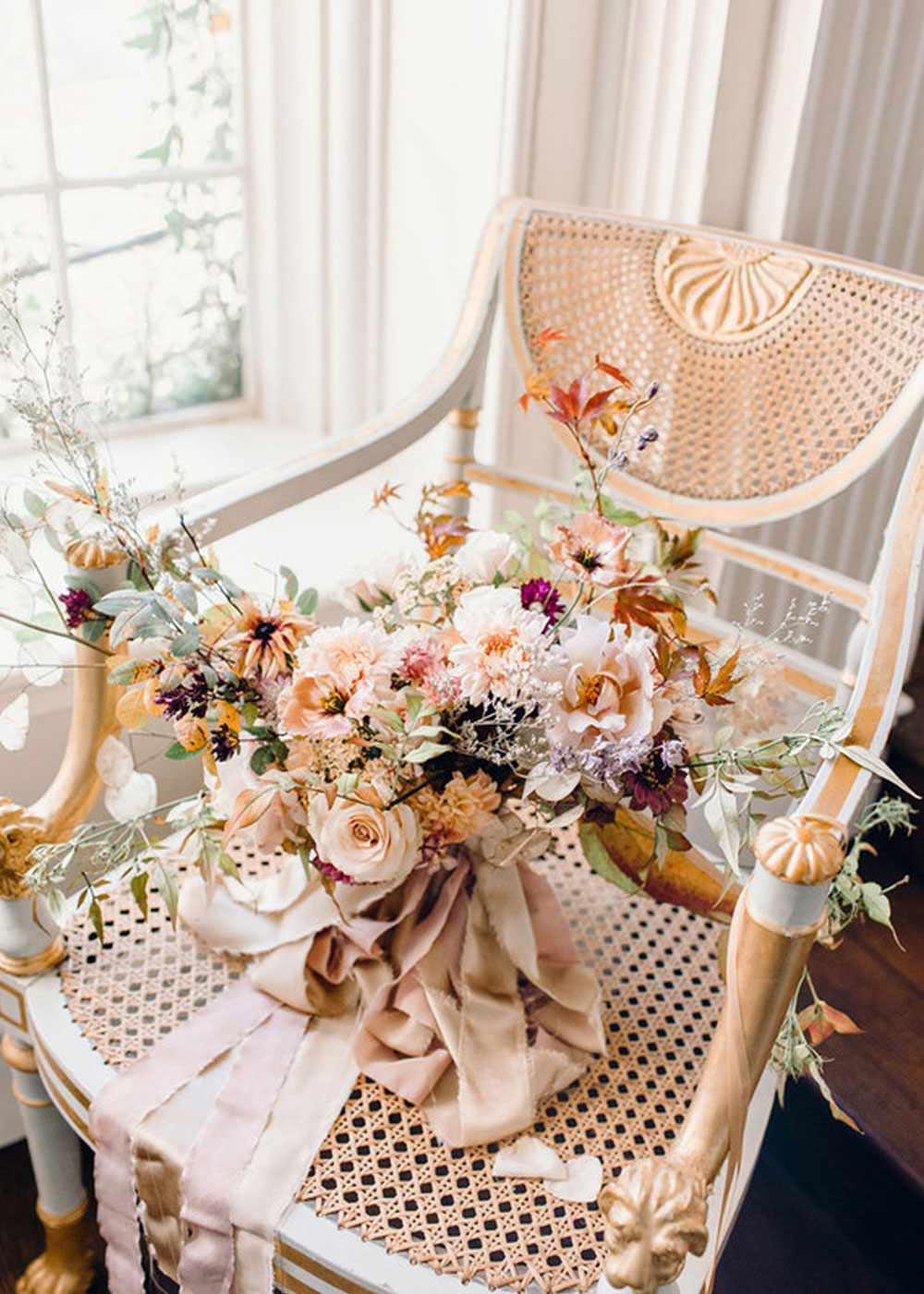 Blush romantic fall bridal bouquet