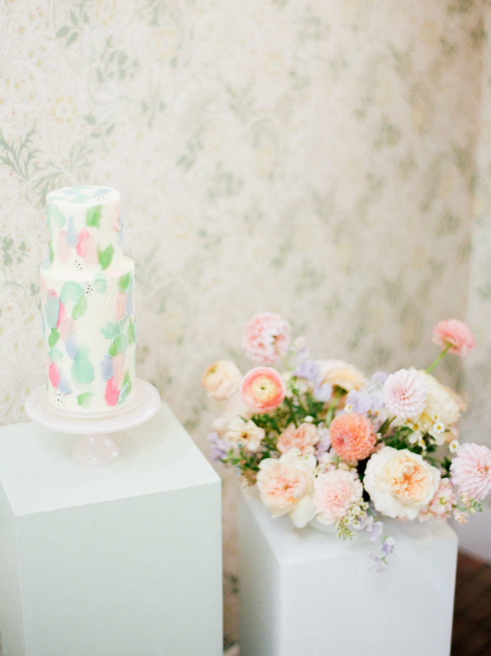 A sweet gingham and pastel courtyard wedding