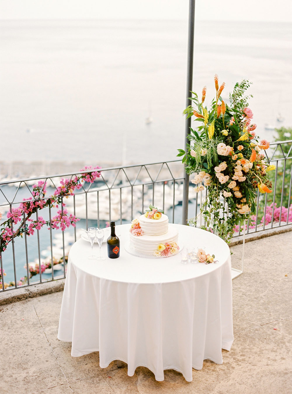 A romantic vow renewal on the Amalfi Coast