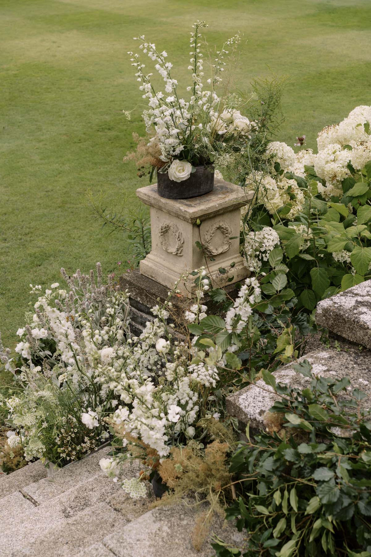 white florals at wedding flowers at Luttrellstown Castle ireland wedding