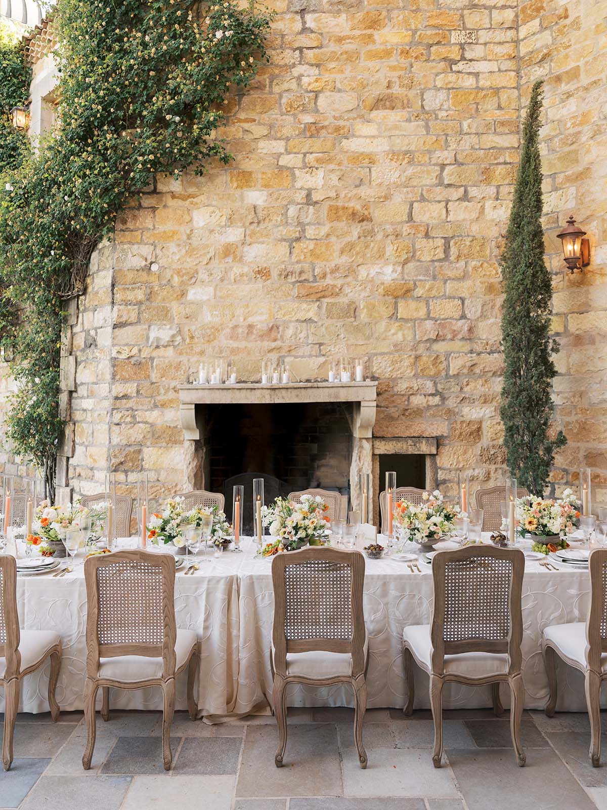 romantic italian tablescape at Sunstone Villa wedding