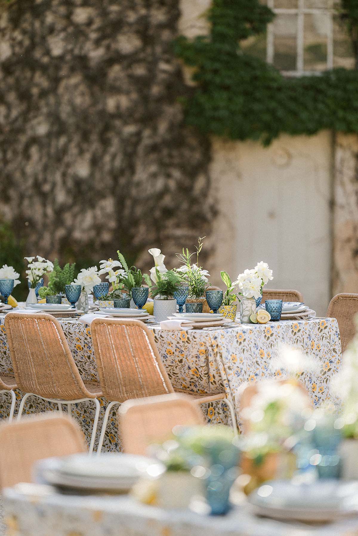 rehearsal dinner table at Chateau Martinay