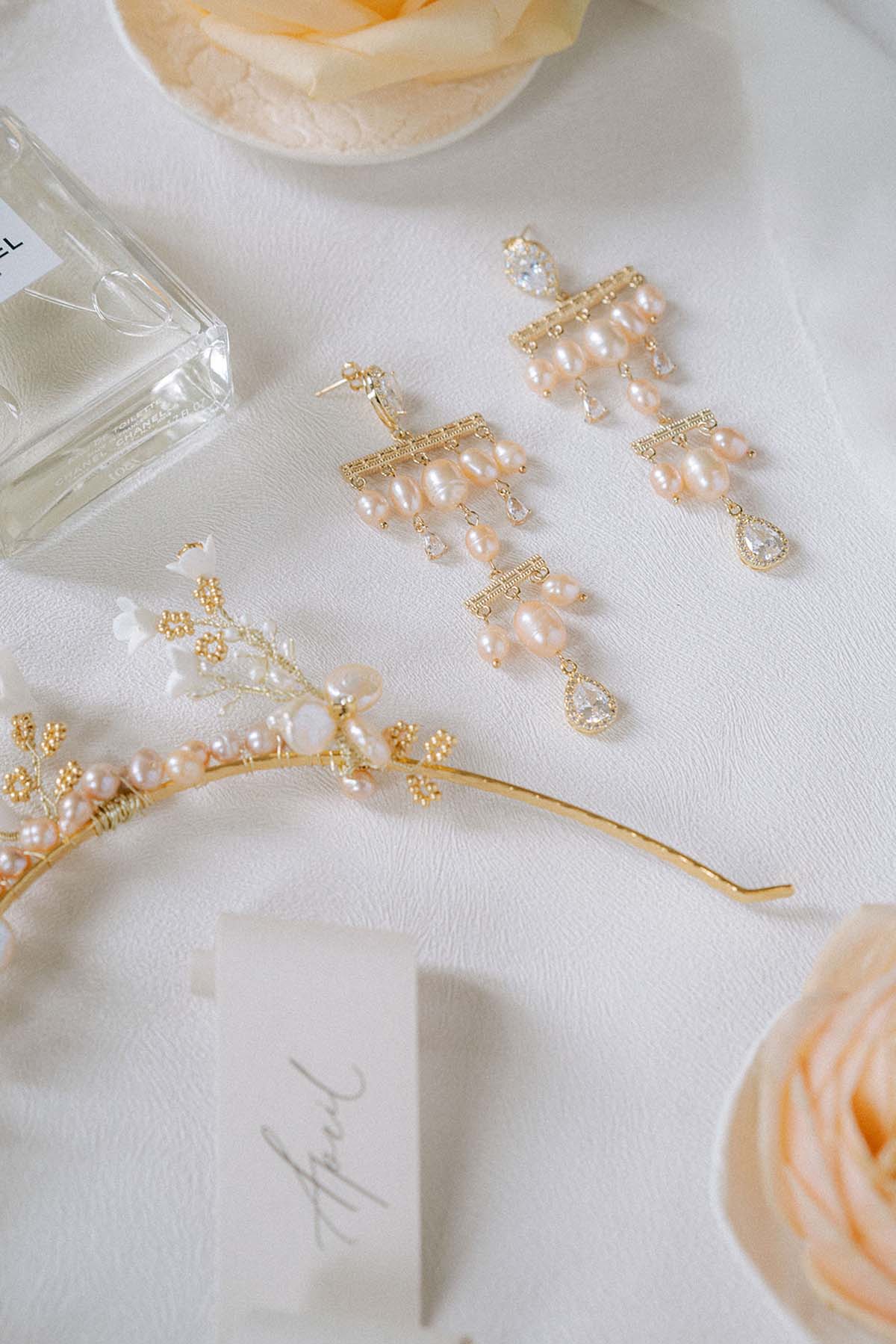 peach bridal tiara and earrings