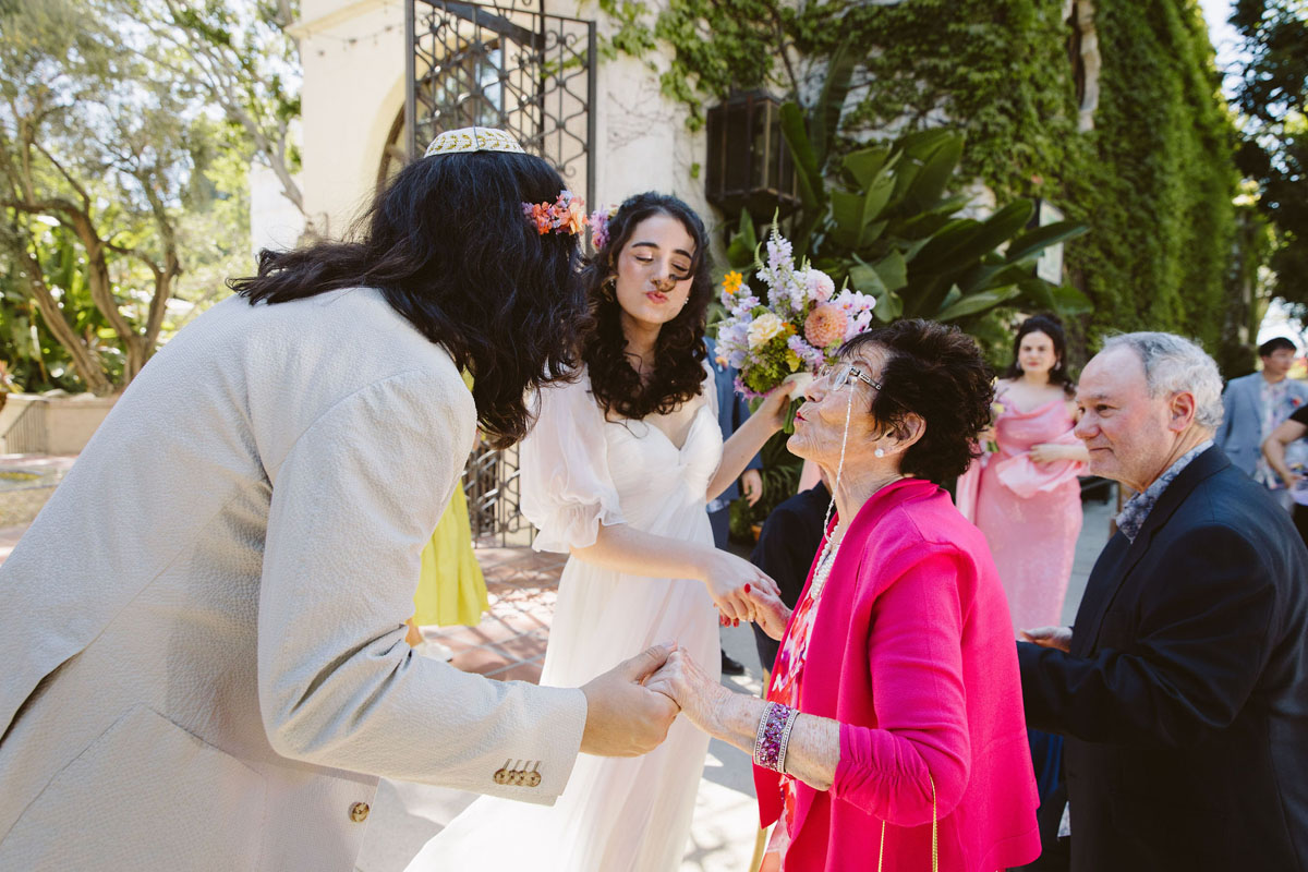 welcoming guests at jewish wedding