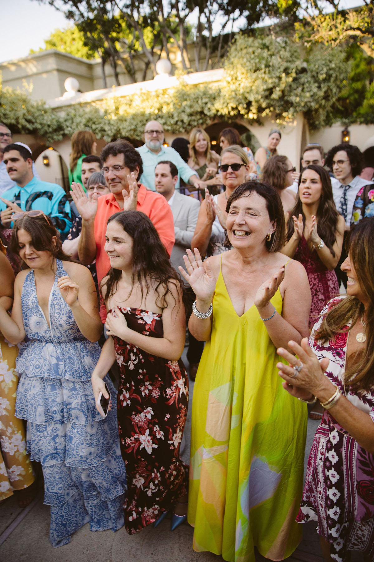 hora dance at jewish wedding reception