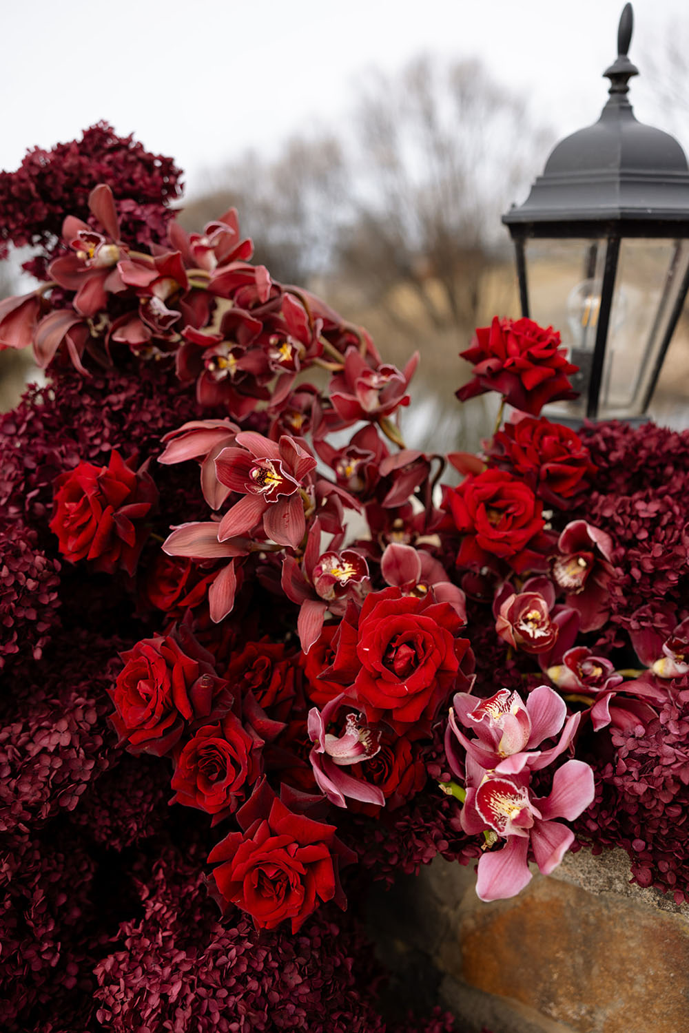 burgundy and red winter wedding flowers