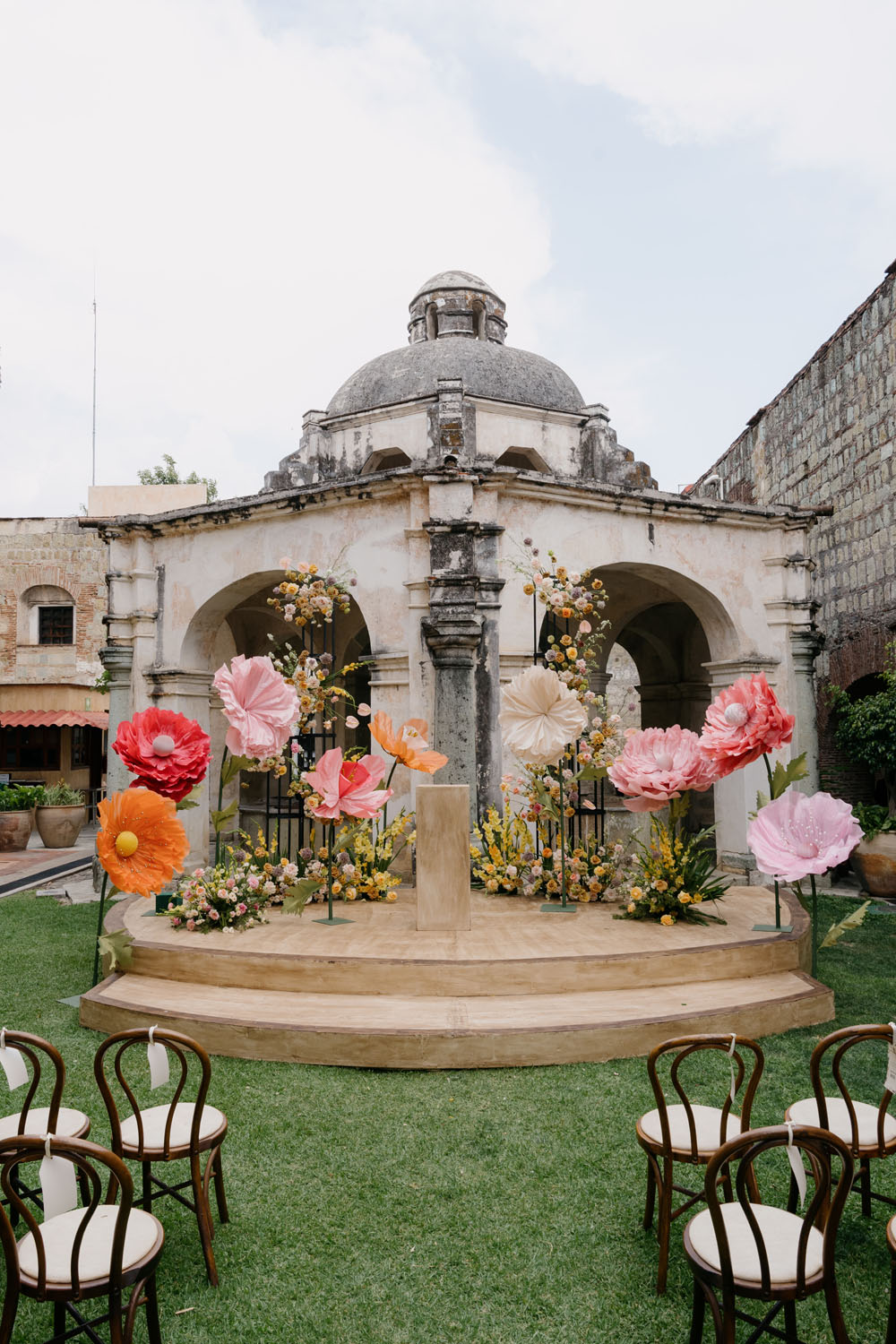 giant faux flowers at Cardenal Oaxaca wedding